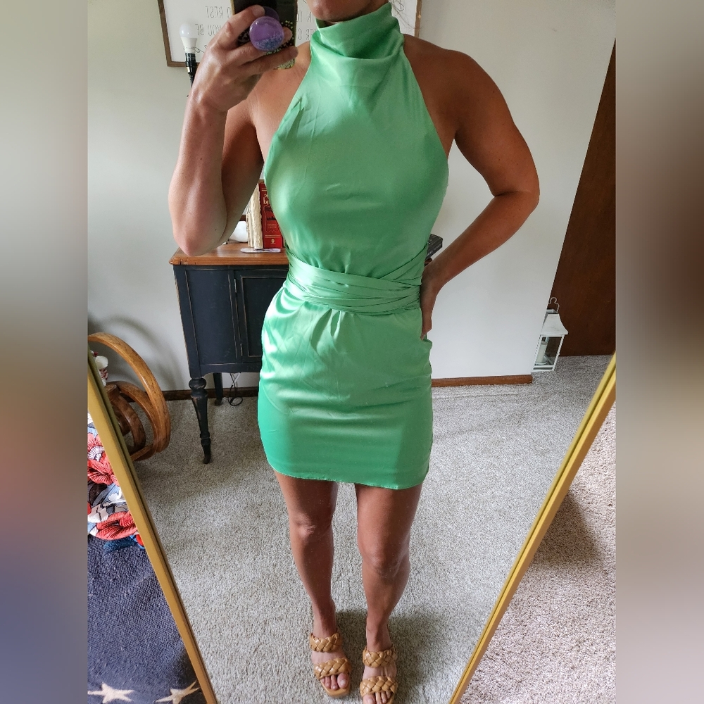 Mini dress - bright green 💚 ✨️